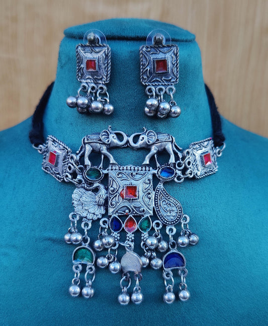 Beautiful traditional necklace set