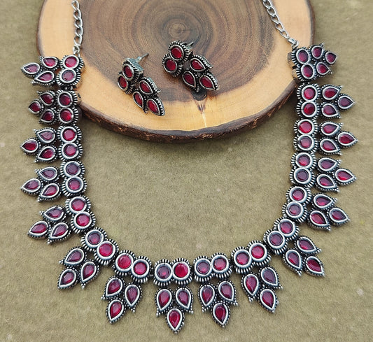 Delicate beautiful necklace set