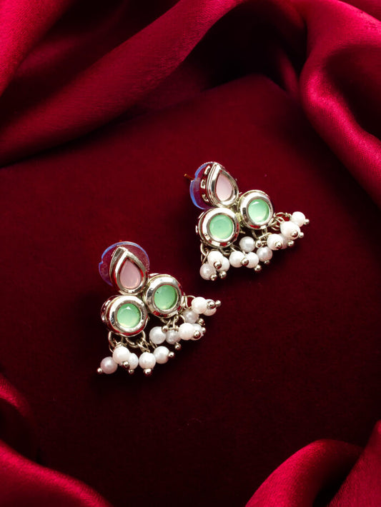 Beautiful pastal kundan Earstuds ( PZ 75 )