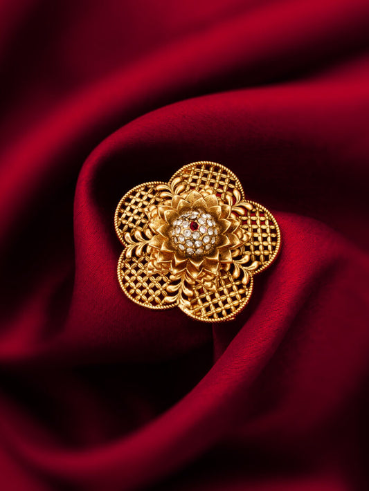 Beautiful flower shape jadtar Ring ( PZ 95 )